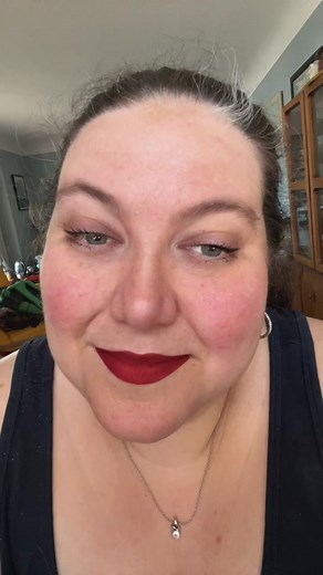 I caved and bought some #Duckeys keycaps. Heres ny review. I also fogot to mention they don’t even fit very well tail-to-beak which is why my crown duck is sideways. #keyboard #keycaps @Duckeys™