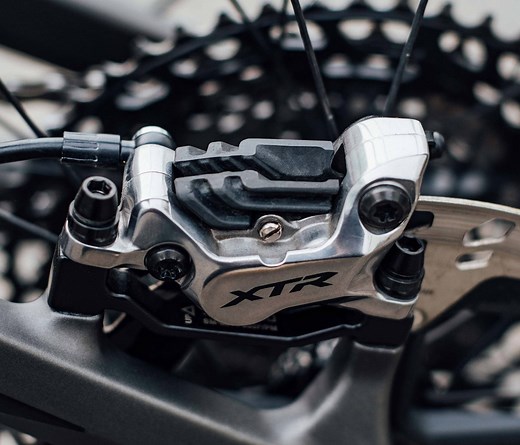 2 Piston vs 4 Piston Mountain Bike Brakes | Which Are Best For You?