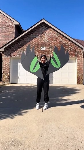 Jaz | Who remembers last years project?! This one was so much fun! #halloween #halloweendecor #halloween #halloween #diy #diyhomedecor... | Instagram