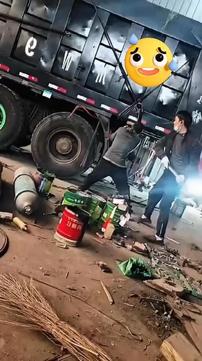 37 reactions · 14 comments | THIS IS CALLED TRUST ME #IWONTMISS #comedy | Sims Demetrius Matthew | Facebook