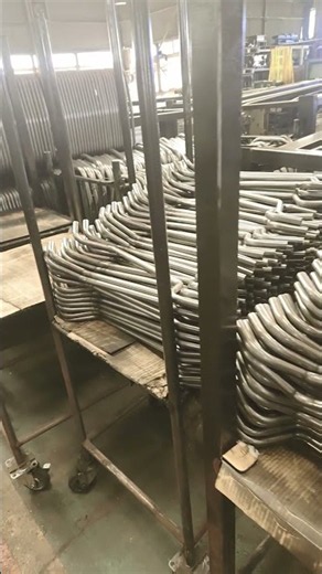 一時保管紹介 専用台車 ロット生産 プレス前 製品保管状態 医療器具や建設機器、各種パイプ加工の石川工業 群馬県 太田市 1本から対応可能な会社です。＃ステンレス＃手摺＃パイプ曲げ＃福島県＃伊達市