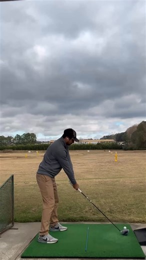 New shaft new driver x7 stiff with a 9 loft sim2 max for my 120 mile swing and I love it! Just wish I could swing like this on the course but my confidence is lacking #golf #golfswing #golflife #golfclubs #golfcourses | Gunplah Razzi