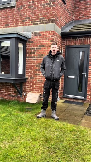 ✨ New Driveway Transformation! ✨ We’ve recently completed this stunning block paving driveway in a sleek charcoal finish, creating a clean and modern look that instantly upgrades the front of the property. To complement the driveway, we installed a beautiful porcelain footpath leading to the front door in a stylish light grey, finished with a contrasting dark grey border for that extra touch of detail and definition. The combination of colours and materials gives this entrance a smart, contempor