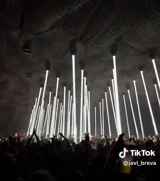 Explore Timer Warp: The Evolution of Techno in Spain