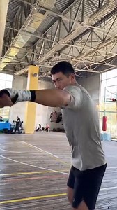 Dmitry Bivol smooth and relaxed bag work 💥 | Boxing News