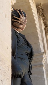 Ils ont atterri. La chasse est ouverte. La série FX Alien : Earth est arrivée sur Disney . | Disney