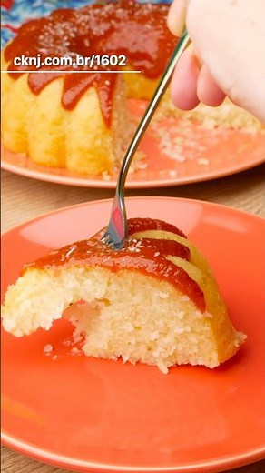 TAPIOCA CAKE WITH COCONUT AND GUAVA