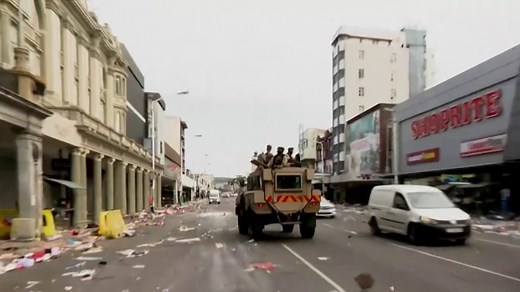 Violence brings chaos in South Africa