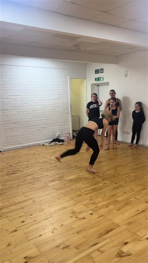 Fast class tonight #dance #danceclass #foryoupage❤️❤️ #foryou #foryoupagee