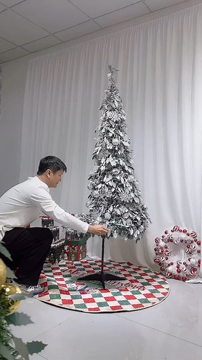 The Christmas tree source factory is here! Contact me!#christmas #christmastree #factory | Tinsel Box | Facebook