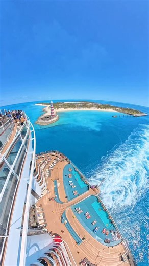 Caribbean blues ✨💙 #msccruises #cruiseship #oceancay #sea #sailing #cruisevacation #cruisetravel #cruisepassion #insta360 #insta360x5 #cruises | Cruises Passion