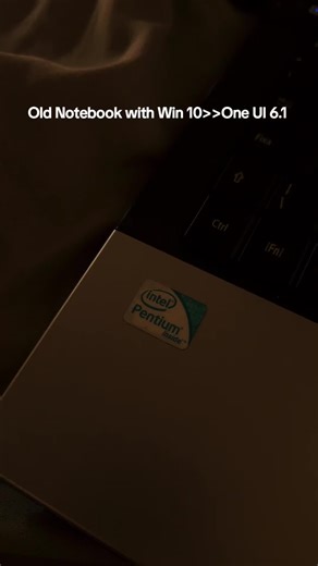 Win 10>>One UI 6.1💀🙏🏻 #pc #windows #samsung #s23