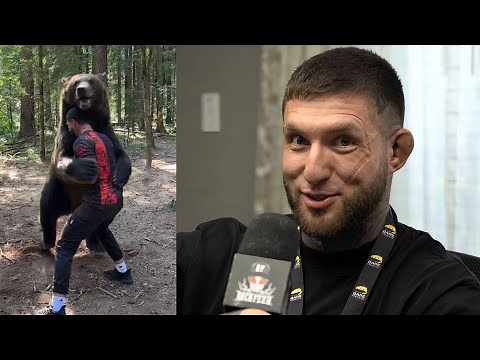 Alex Terrible on Wrestling Bears 🐻 😳