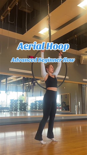 Little beginner Aerial Hoop flow i like to teach my L2’s 🥰 #aerialhoop #aerialbeginner #lyrahoop #aerialtutorial #aerialhoopcombo