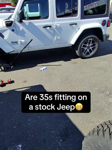Trying some 35s on a stock jeep✅ Are they fitting ⁉️ | jeep wrangler