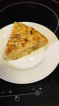 Tortilla de patata con calabacin y verduras