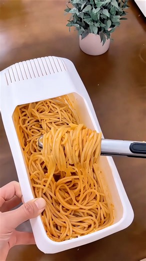 How to Cook Pasta in the Microwave! 🍝 No Pot Needed | Temu Kitchen Find