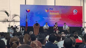 1.3K views · 14 reactions | PANOORIN: Pangulong Ferdinand Marcos Jr. nakatakdang dumalo sa PH Telecom Summit 2026 na ginaganap dito sa Pasay City.// Via Bombo Anne Soberano #bomboradyophilippines #BastaRadyoBOMBO #bomboradyonews | BOMBO RADYO PHILIPPINES | Facebook