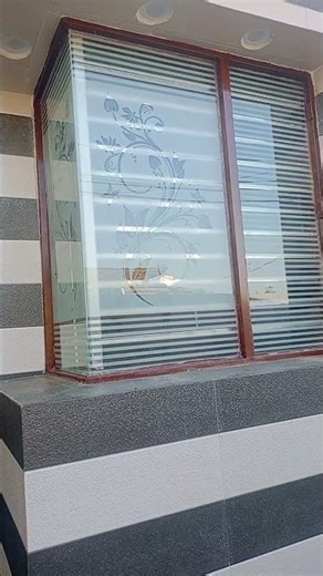 Corner etching glass window