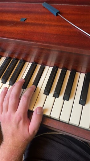 Hear Piano Note E Flat 2 Fast Beat Comparison | Credit Goes To ‪@emojijoyio‬ For 1st Clip