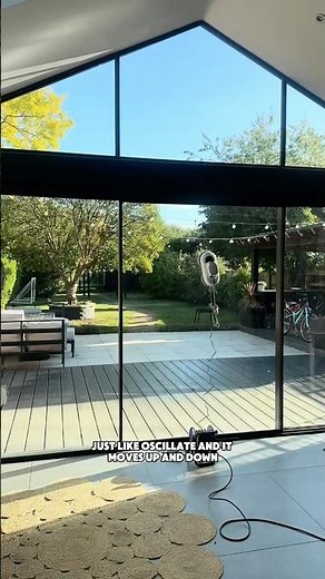 ROBOT WINDOW CLEANER! #amazonreview #windowcleaning #homehacks
