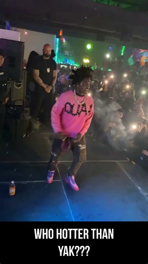 who hotter than yak 🔥 #liveperformance #concert #hiphop