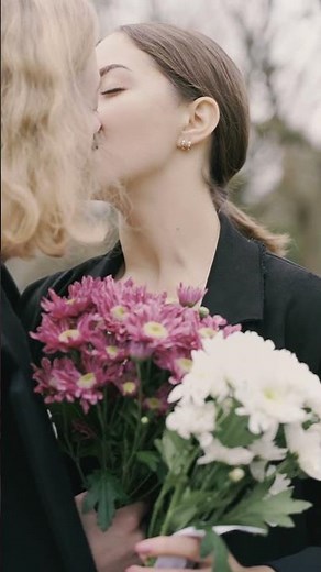 Beautiful girls kissing. Lesbian Love #shorts