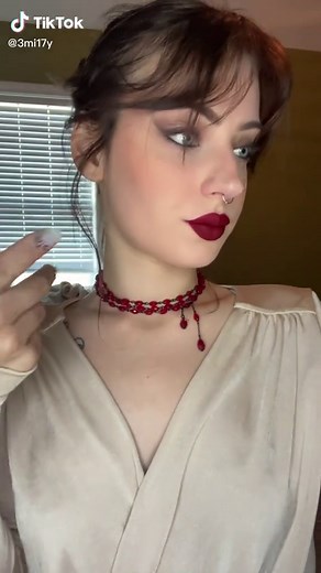 European Makeup Artist Tips for Stunning Looks