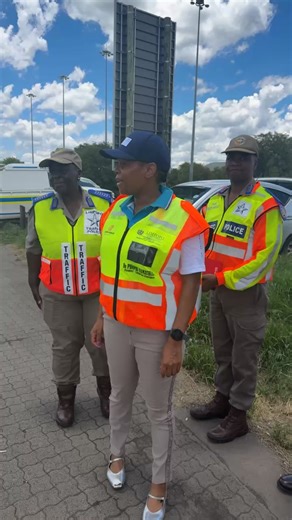 Premier Dr Phophi Ramathuba joined traffic management officers at a roadblock at Nyl Plaza, Waterberg District today as part of ongoing efforts to bolster road safety measures. #alimpopothatworksforall #SaferFestiveSeason #ArriveAlive | Office of the Premier: Limpopo Provincial Government