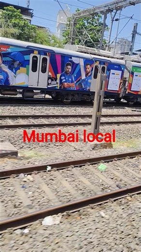 Mumbai local train #viralshort 🚉