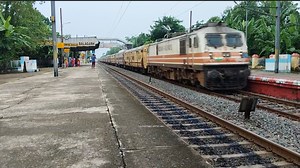 High Speed Kanchan Kanya Express & Malda Town Intercity Express | Trains Beat | Facebook