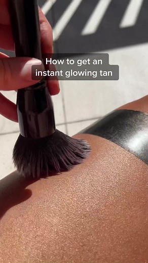 These results 😨 the product to use when you need an instant tan & airbrushed skin #instanttan #instantglow #glowingskin #tannedskin #selftan #lovingtan