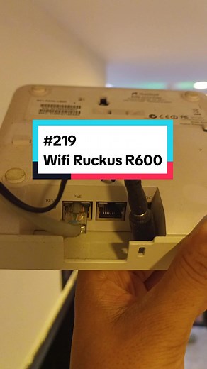 Enhance Your Network with the Ruckus R600 WiFi Access Point