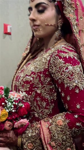 Memorable Shadi Look: Pakistani Bride's Hijabi Style