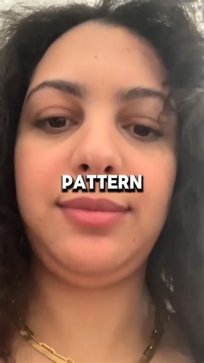 I am Henedie | Wholeness in Motion on Instagram: "I was Scared. Not ugly. Hey my love, if you’re new here, my name is Hind, Hanouda, but everyone calls me Henedie. I’m one of the first Moroccan creator openly talking about neuroplasticity, brain rewiring, somatic work, quantum growth, trauma loops, nervous system regulation, and generational healing in a real, simple terms. I didn’t always look like this or live like this. I used to be unhealthy, stuck in fear, repeating the same cycles and wond