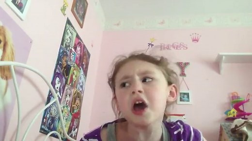 Little girl turns 'Let It Go' into a poop anthem