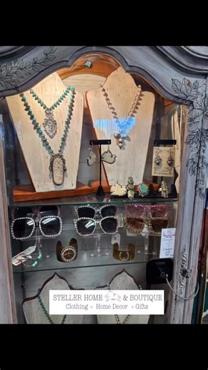 Our entire store is 25% off now through Christmas Eve. Come see all the stocking stuffers we have to offer and while you’re there, check out our full line of clothing for both men and women! | Steller Home & Boutique