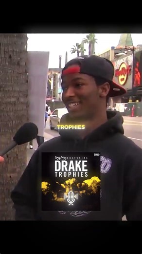 When Drake Surprises Fan In Disguise