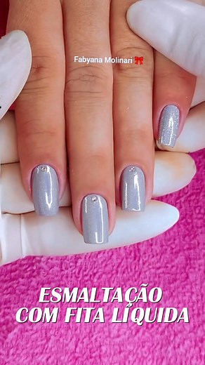 19K views · 248 reactions | Unhas prateadas utilizando a fita líquida durante a esmaltação, veja como é fácil e prático ✨ | Unhas decoradas com passo a passo | Facebook