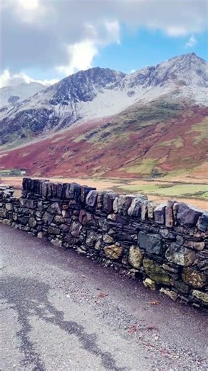 Snowdonia & Saab! #beautiful #wow #amazing #scenery #snowdonia #mountains #saab #saab9000 #car #cars