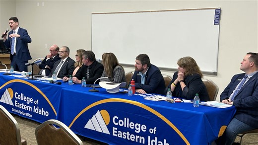 Legislators wade into hot topics at Town Hall - Local News 8