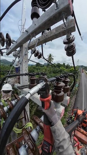 The Art of Insulated Tool Live-Line Work: ⚡ Precision in Overhead Electrical Safety Installation😱