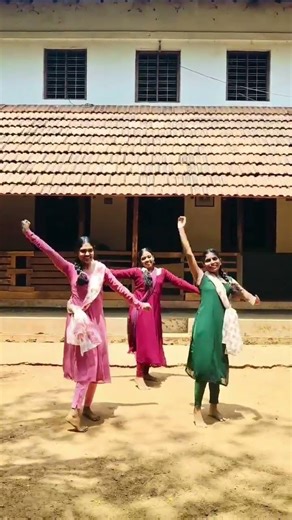 കാണാപ്പൊന്നും മിന്നും കെട്ടി#profesionaldancer #dance #trendingshorts #classical #dancer #dancecover