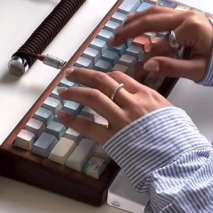 Asmr keyboard ⌨️ 🔗Shopee link: https://shope.ee/3VJjMku5ms | Ｐｏｔａｔｏポテト