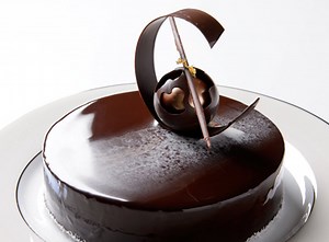 Diplôme de Pâtisserie with Internship Pathway and Culinary Management | Le Cordon Bleu Paris