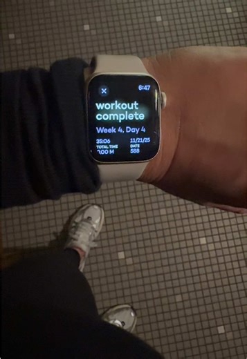 My 6-8am ✨ working out before the sun comes up is wild. Do you love it or hate it? #sahm #morninginmylife #momvlog