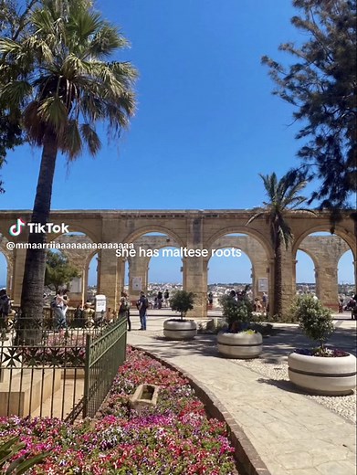 Exploring Maltese Culture in Valetta with Lilly🌺