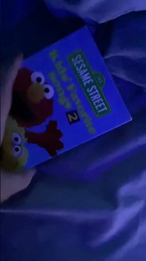 Sesame Street: Kids’ Favorite Songs 2 VHS Review