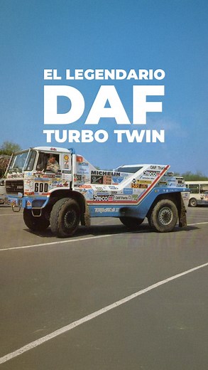 RABERT TRUCKS INTERNACIONAL on Instagram: "🚛 ¡Conoce al legendario DAF Turbo Twin del Dakar! 🔥 Un monstruo de 1220 caballos de fuerza, que hizo historia en los años 80, enfrentándose a los terrenos más extremos del mundo. 💪 Este camión, con 2 motores y 6 turbos, marcó un antes y un después en la competición, especialmente por su famoso adelantamiento al 405 Grupo B de Ari Vatanen. 🏁 #truckers #camiones #daftrucks #daf #dafturbotwin #dakarclassic #dakarrally #sabiasque #rallydakar #camioneros
