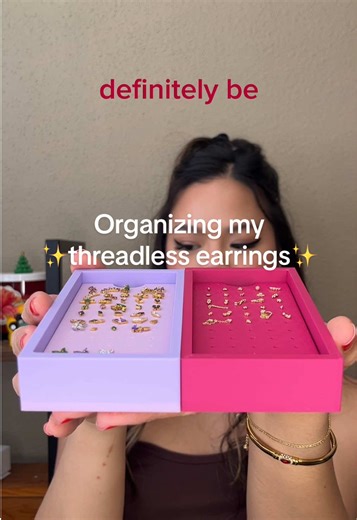 Organizing my threadless earrings ✨ I’ve been searching for these boxes forever! 🔗 in bio (etsy: byjordanicholes) 💗 Love that they come in so many colors, but you do have to store them upright! #earrings #earring #earringorganizer #piercings #earringslovers